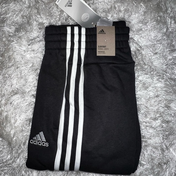 Brand New Adidas MULTI SPORT MULTI DEPORTE
black/white pant - Picture 3 of 9